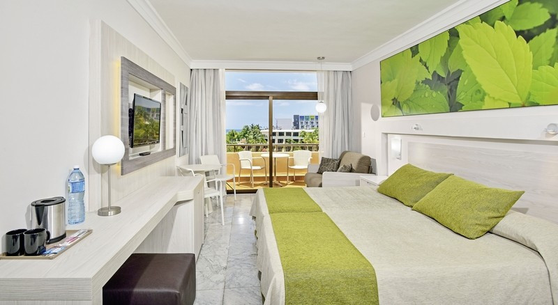 Sol Palmeras ●●●●