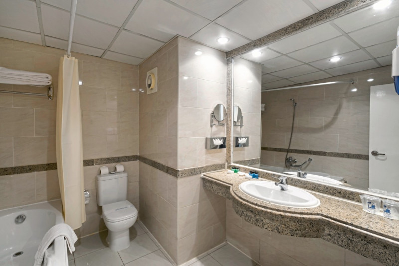 Beispiel Bad Familienzimmer