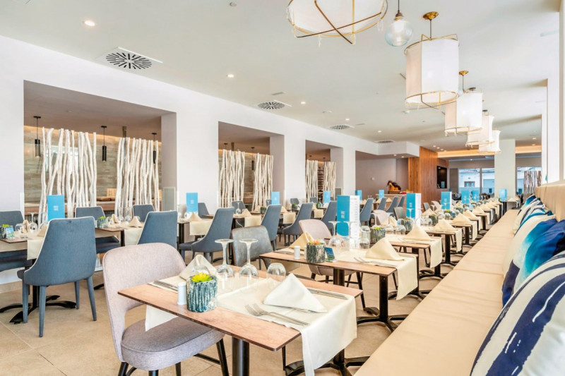 Las Arenas ●●●●○