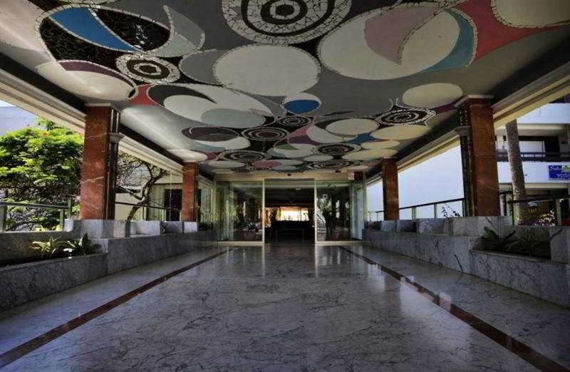 Apartamentos Las Arenas ●●●