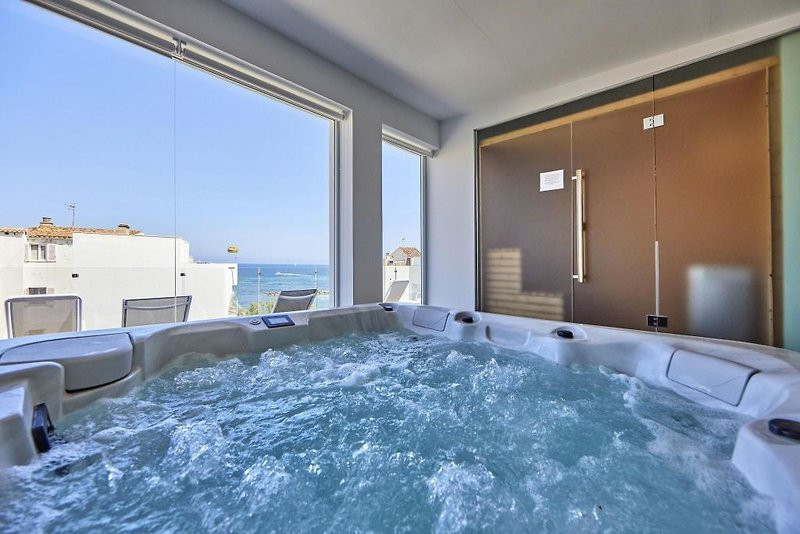 Ilusion Moreyo ●●●●