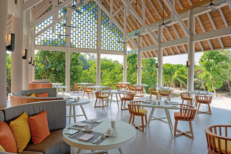 Emerald Faarufushi Resort & Spa