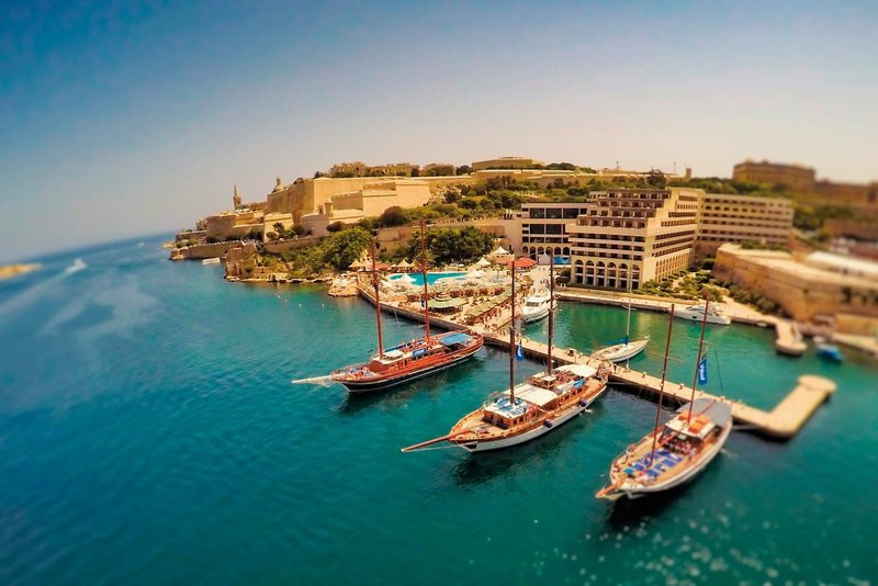 Grand Hotel Excelsior ●●●●●