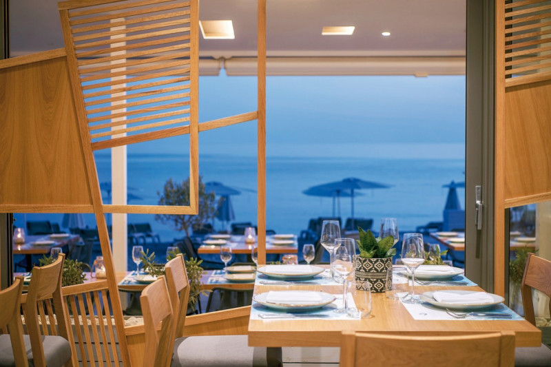 Coriva Beach ●●●●