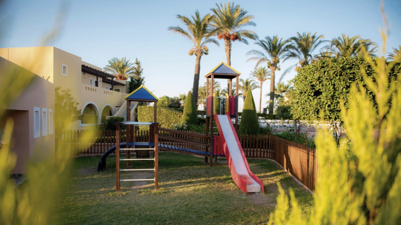 Horizon Beach Resort ●●●●○