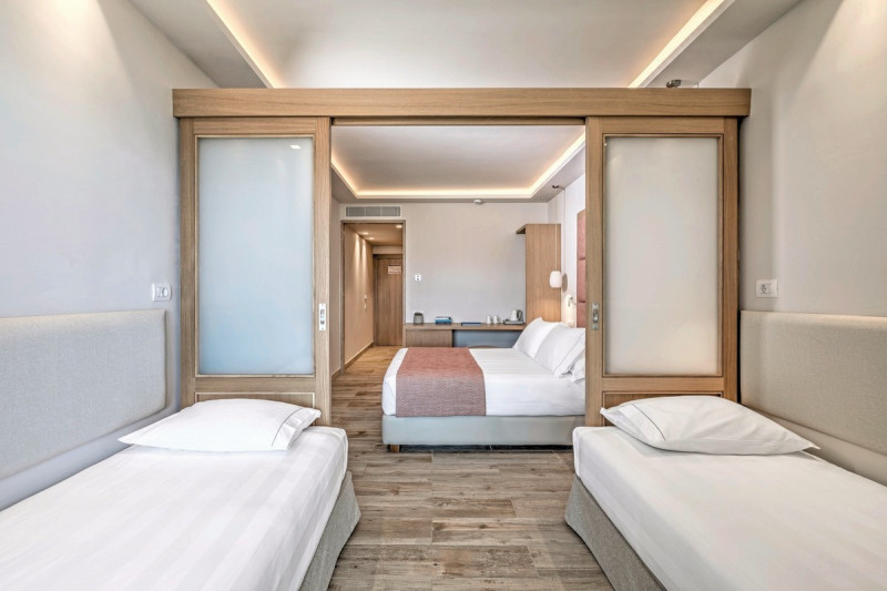 Amada Colossos Resort ●●●●●
