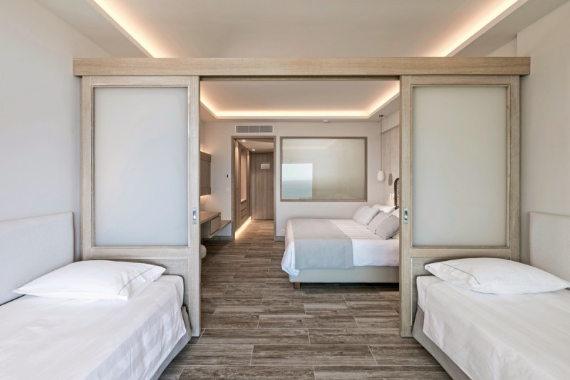 Amada Colossos Resort ●●●●●