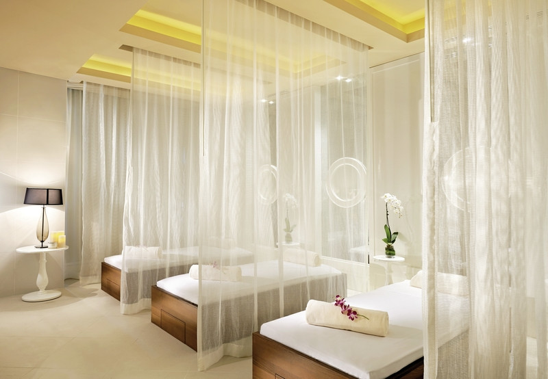 "Waldorf Astoria Spa"