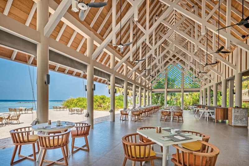 Emerald Faarufushi Resort & Spa