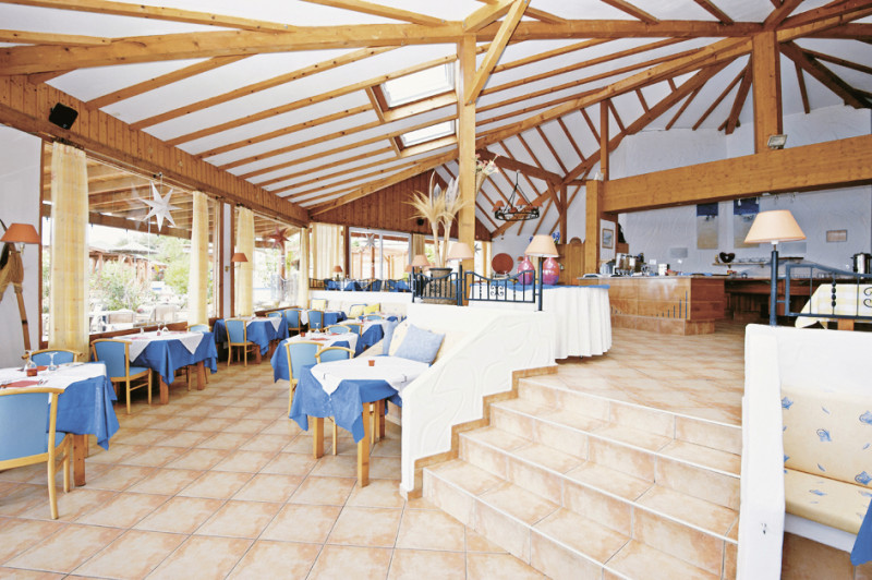 Marina Playa Suites