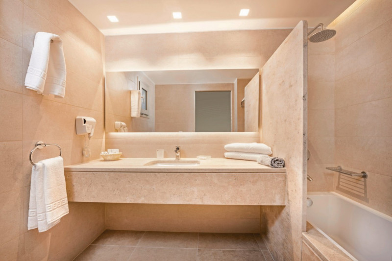 Horizon Beach Resort ●●●●○