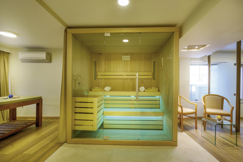 Kyma Suites Beach Hotel ●●●●○