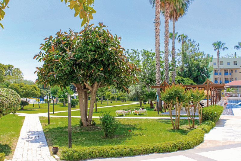 Serra Park Hotel ●●●●