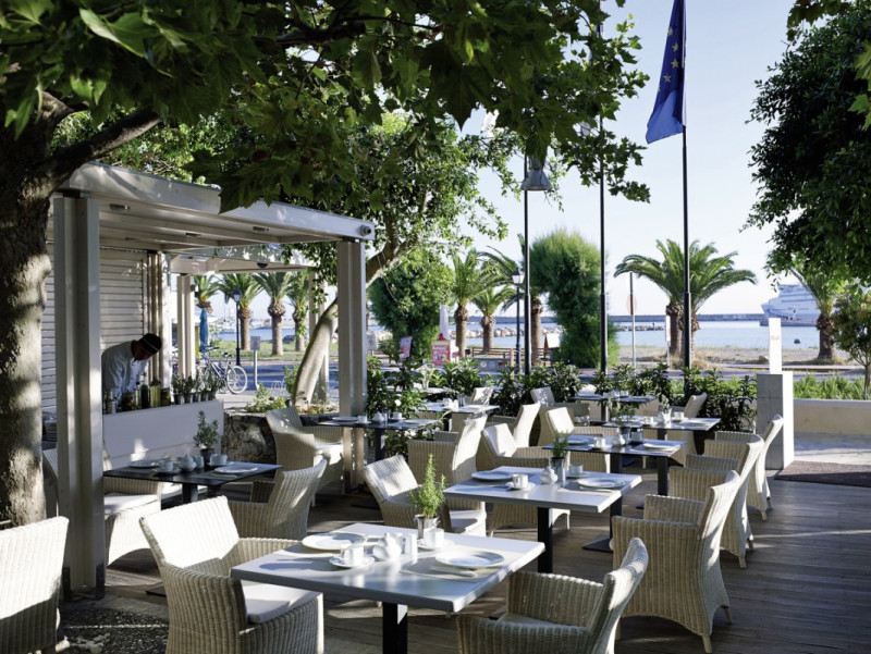 Kyma Suites Beach Hotel ●●●●○