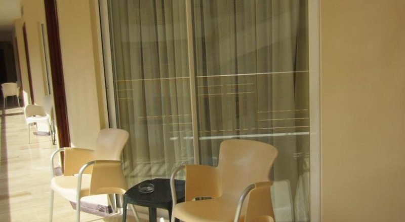 Golden Lotus ●●●●