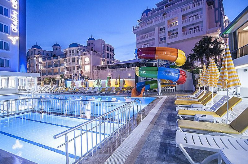 Kolibri Hotel ●●●●