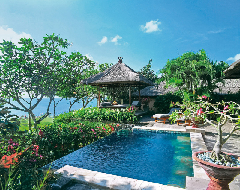 One Bedroom  Ocean Front Villa Plunge Pool