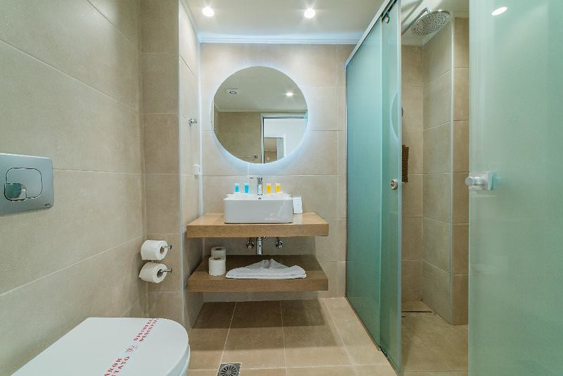Bio Suites Hotel ●●●●