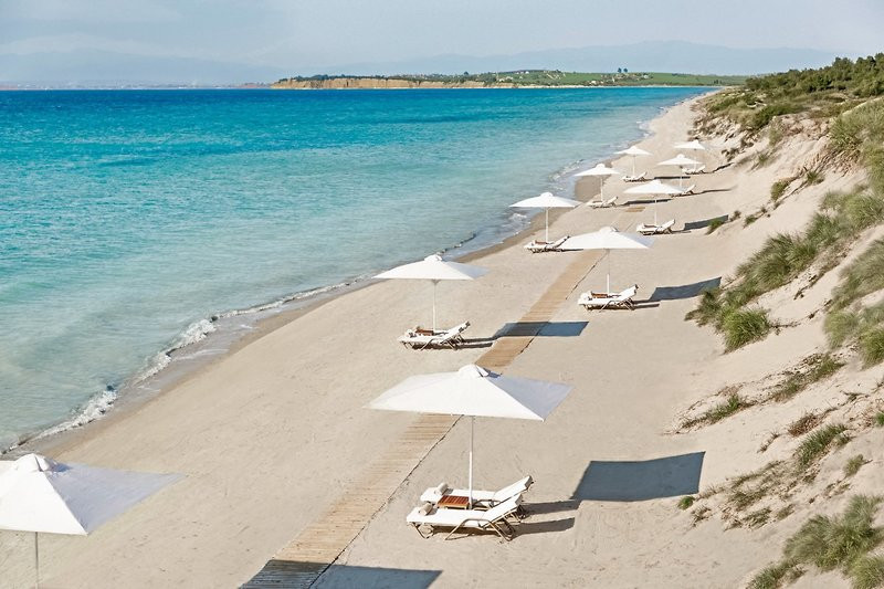 Sani Beach ●●●●●