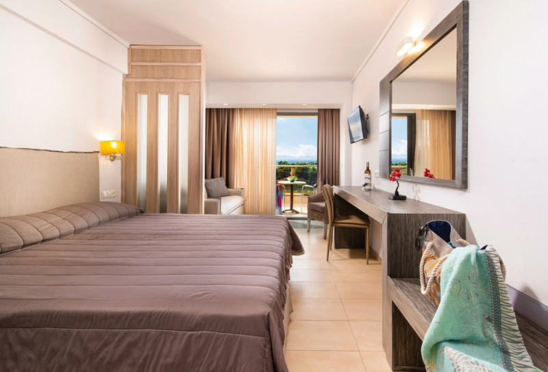 Lagomandra Hotel & Spa ●●●●