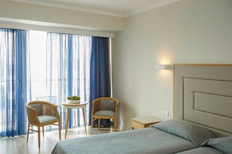 Sunrise Beach Hotel ●●●●