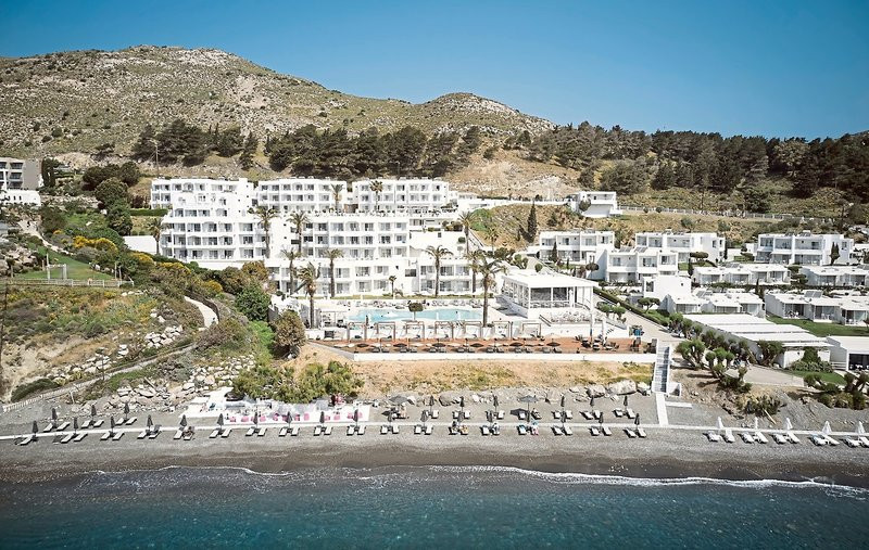 Dimitra Beach Hotel & Suites ●●●●●