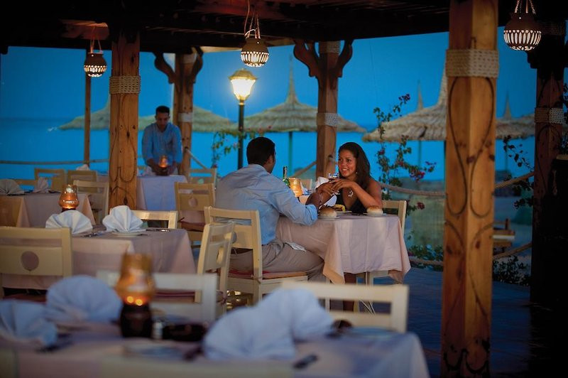 Amwaj Oyoun Resort & Spa ●●●●