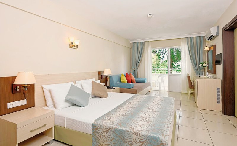 CLUB SIDELYA ●●●●