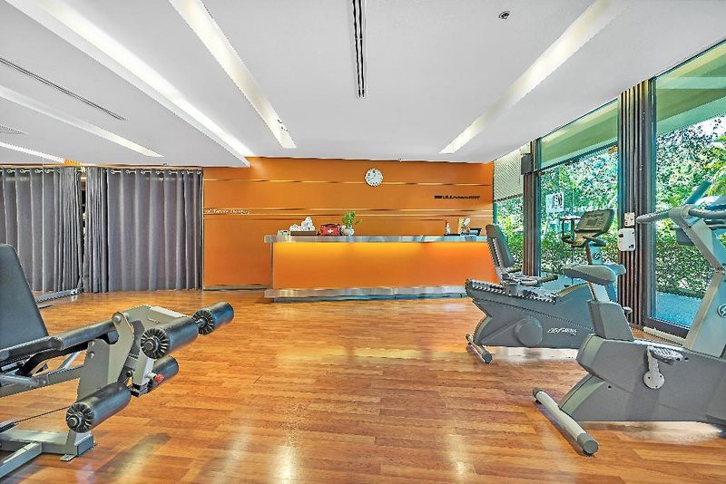 Pullman Phuket Karon Beach Resort ●●●●●