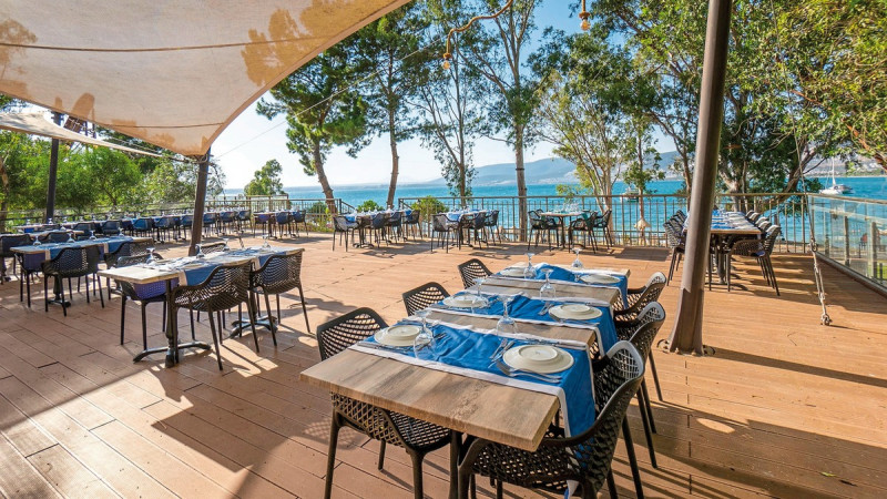 Long Beach Club Nature