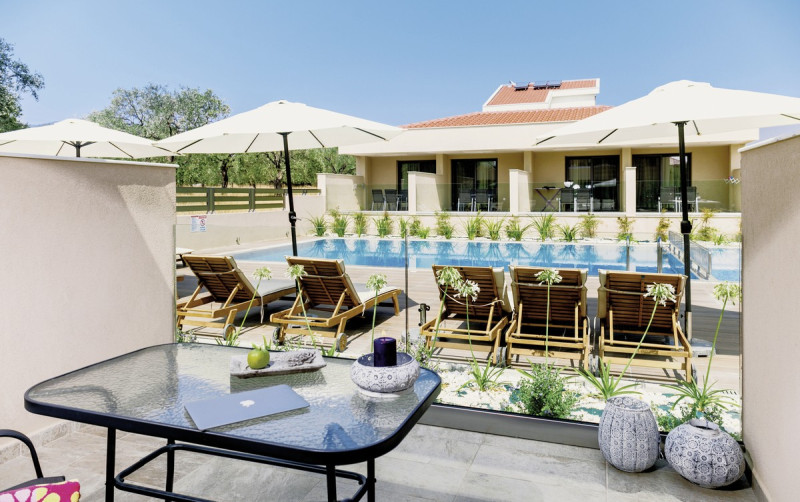 Astir Notos ●●●●