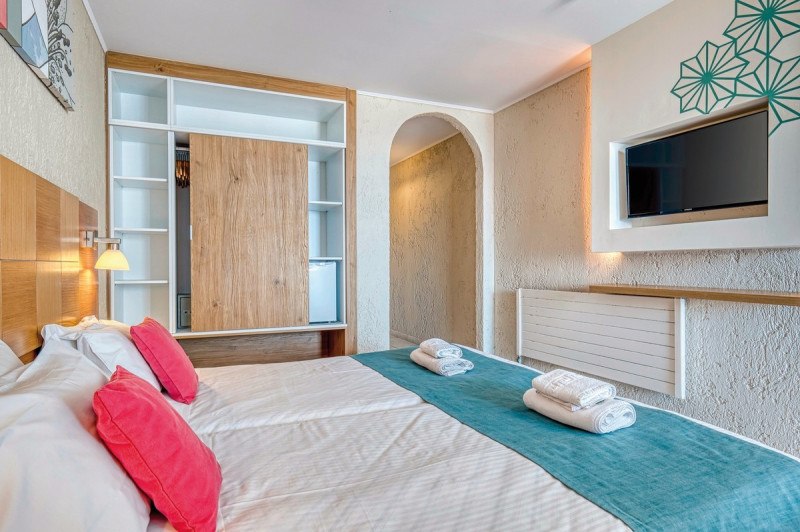 Albatros Hotel ●●●○