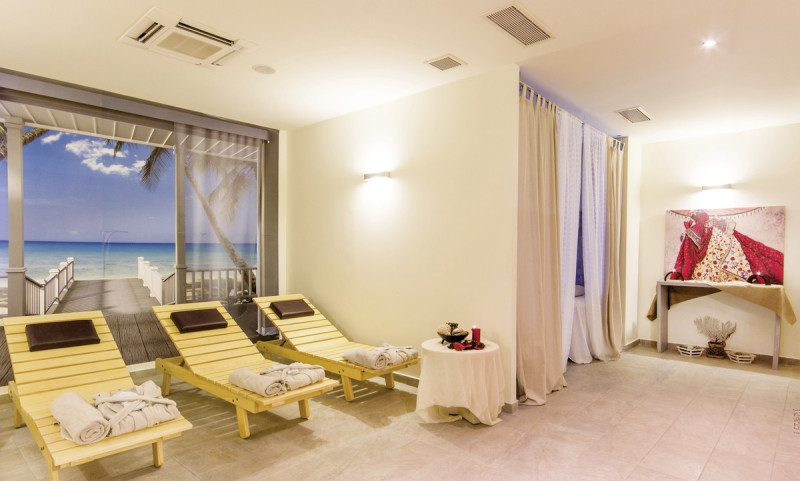 Alea Hotel & Suites ●●●●○