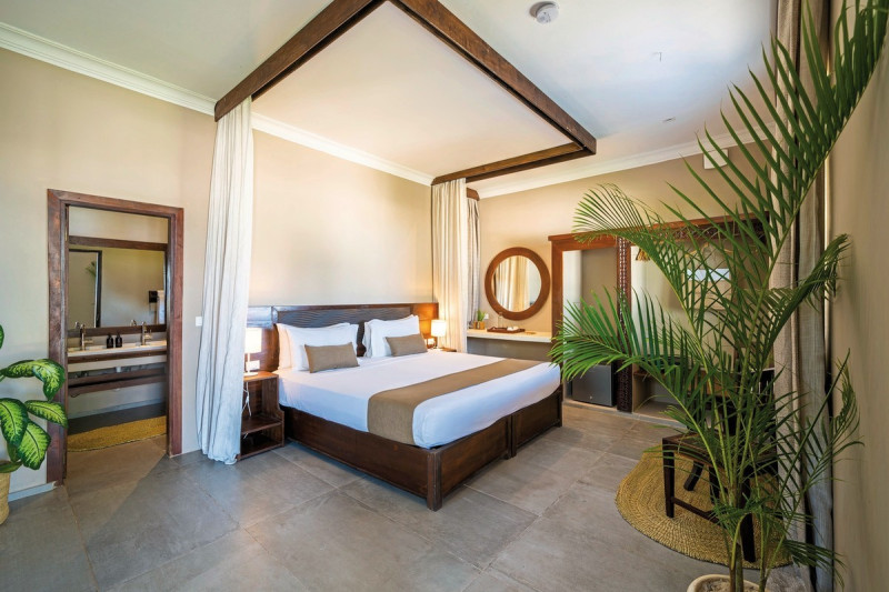 ananea Diamonds Mapenzi ●●●●○