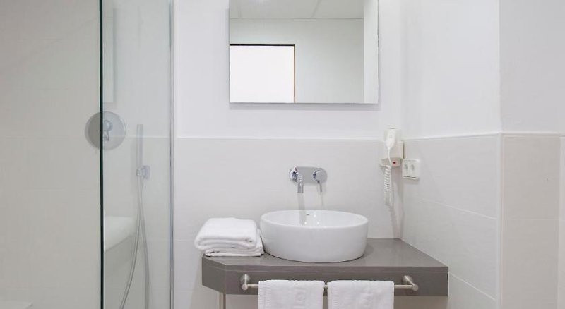 Playa Bella Beach ●●●○