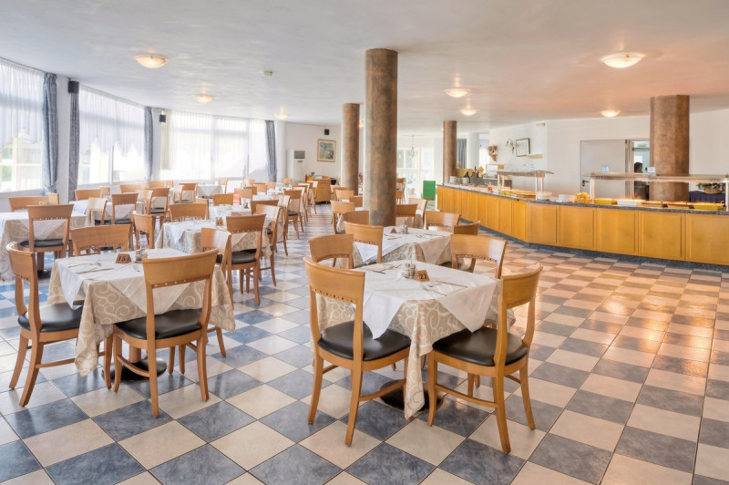 Corali Hotel ●●●●