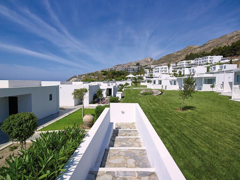 Dimitra Beach Hotel & Suites ●●●●●