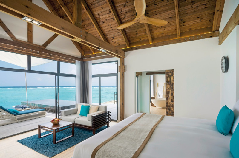 Wohnbeispiel Overwater Pool Villa