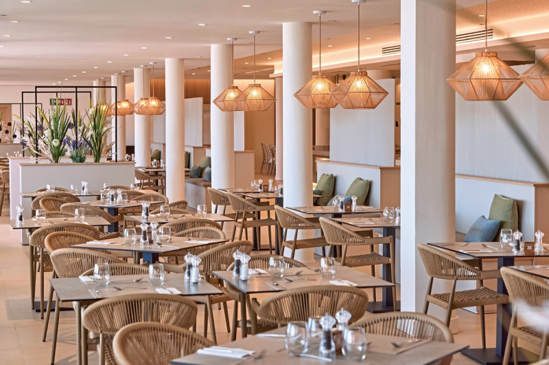 Universal Hotel RomÃ¡ntica ●●●●