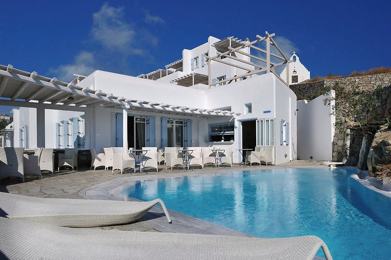 Deliades Hotel ●●●●