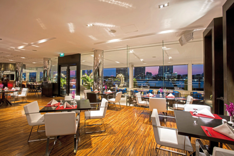 Ramada Plaza by Wyndham Bangkok Menam Riverside