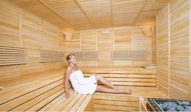 Selenium Hotel ●●●○