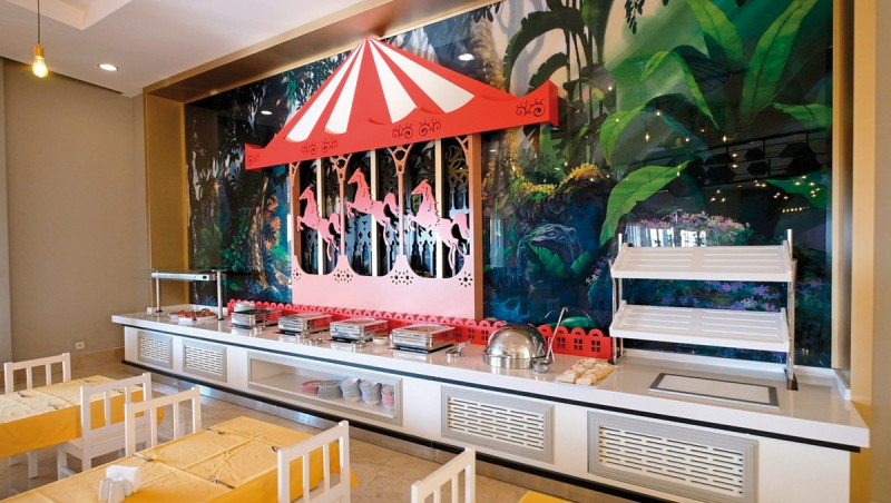 Seaden Sea World Resort & Spa