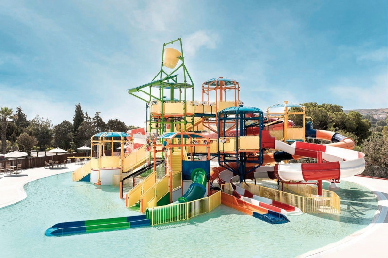 Helea Lifestyle Beach Resort ●●●●●