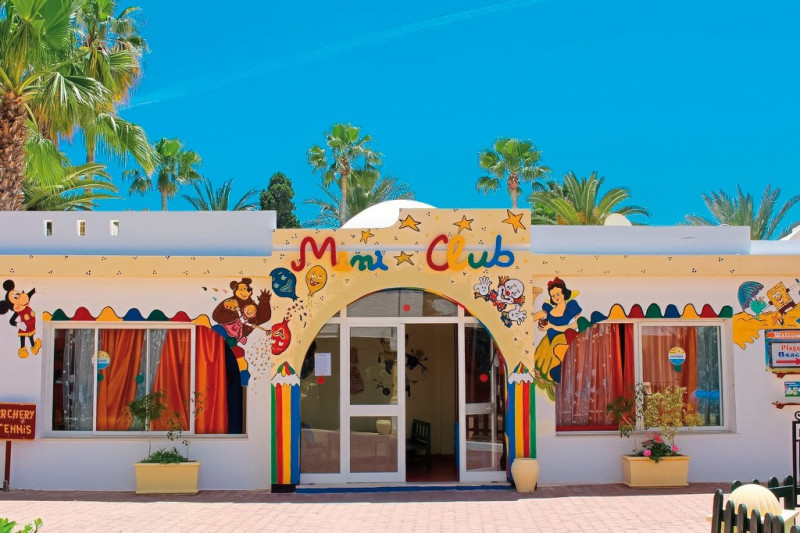 Nesrine ●●●○