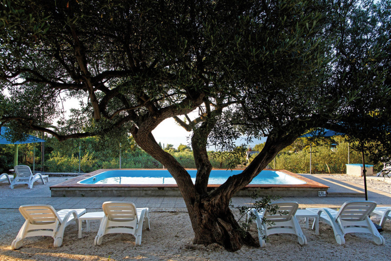 Waterman Beach Village Camp & Glamping