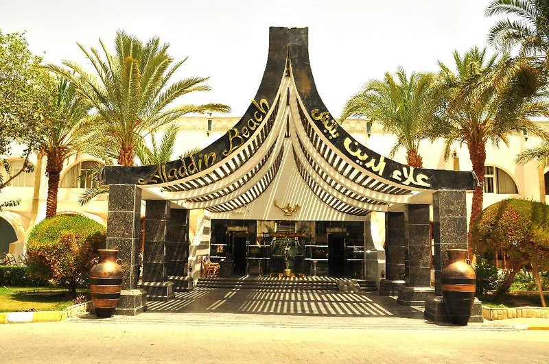 Aladdin Beach Resort ●●●