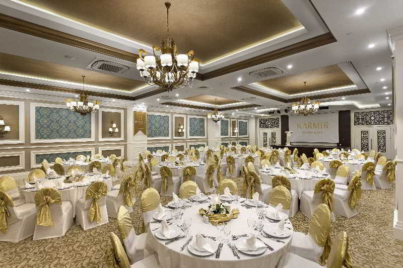 Karmir Resort & Spa ●●●●●