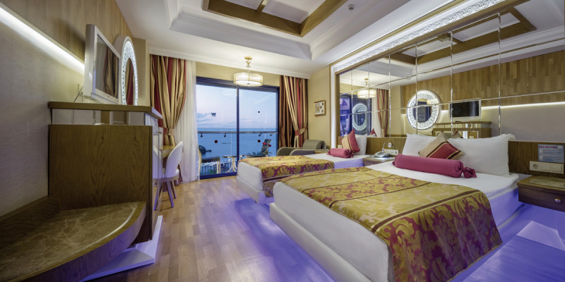 Granada Luxury Okurcalar Hotel