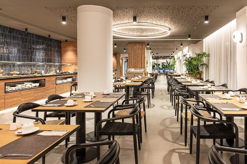 Barcelo Santa Cruz ContemporÃ¡neo ●●●